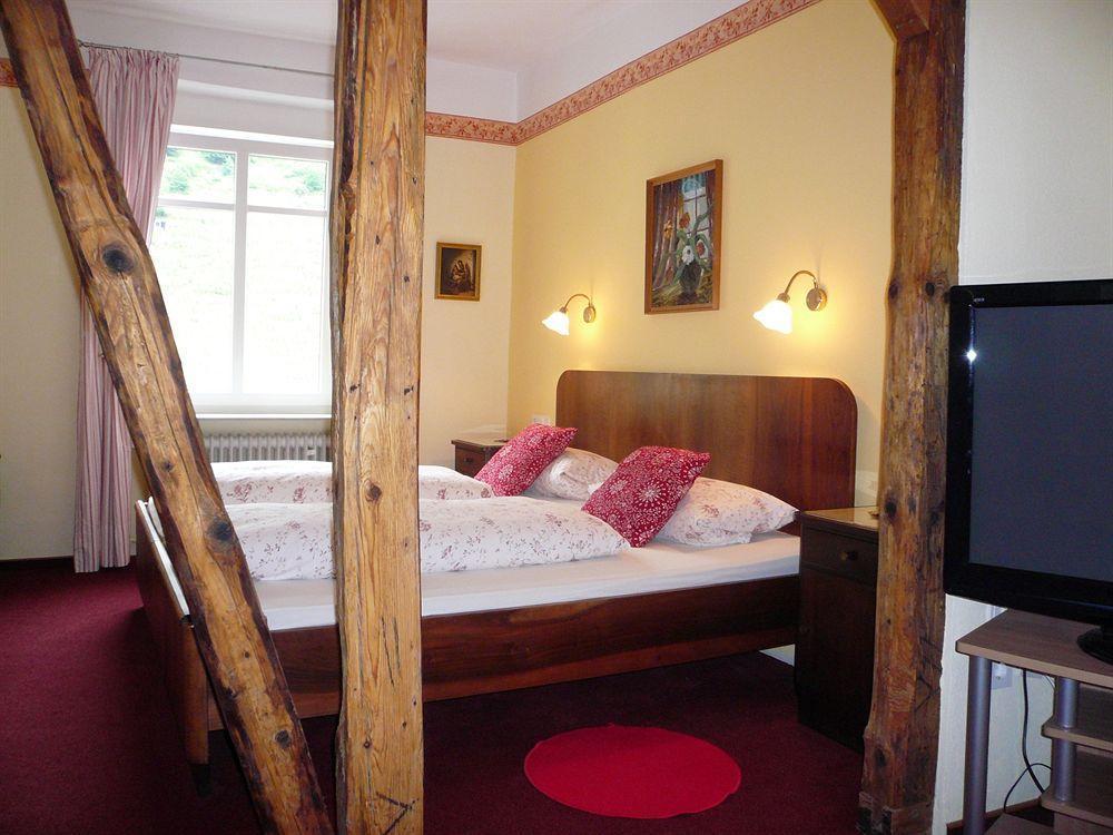Mosel-Landhaus Am Moselufer B&B Briedern Exterior foto